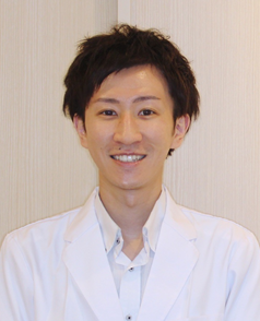 歯科医師 小林泰英